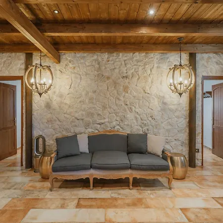 La Antigua Taberna - Casa de Campo Nieva (Segovia)